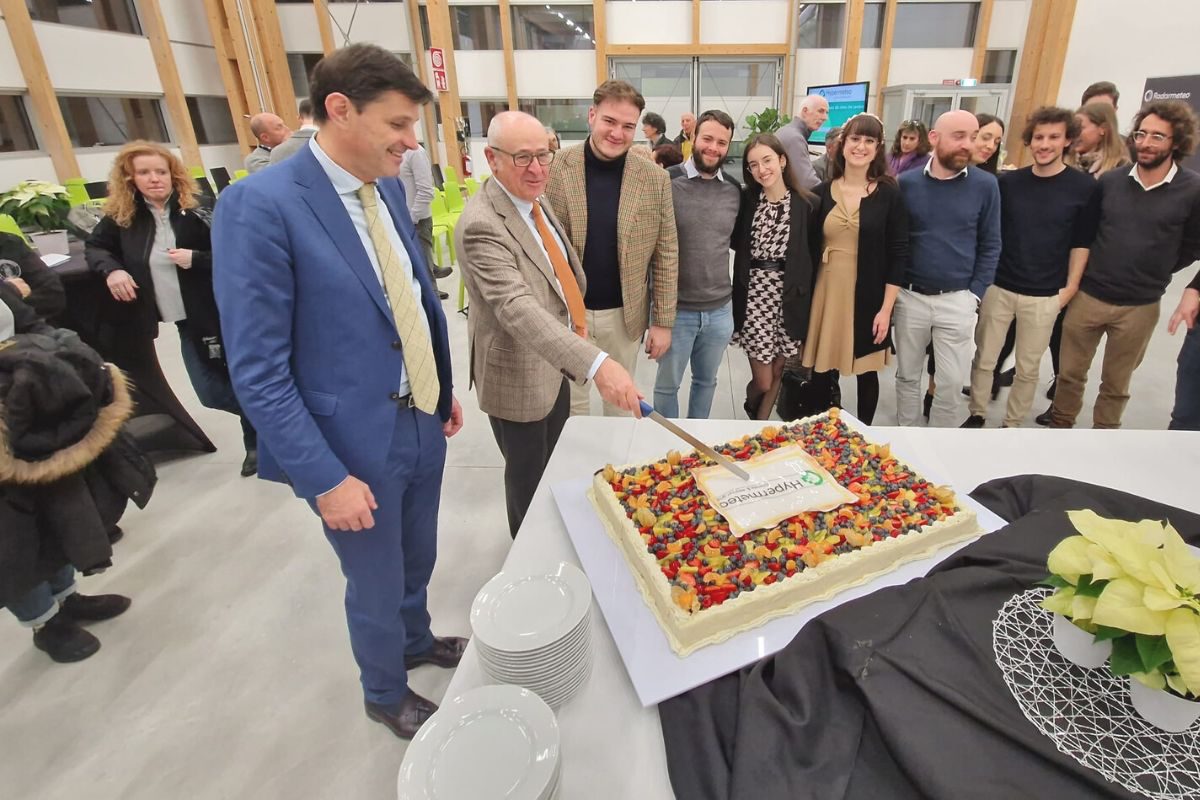 909d3cad-8792-14a8-6fc5-c39485e20d7a